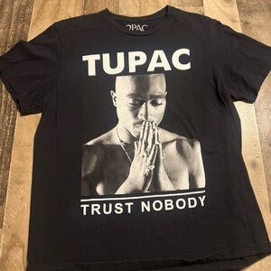 Black Graphic Tee with Tupac Print mens M